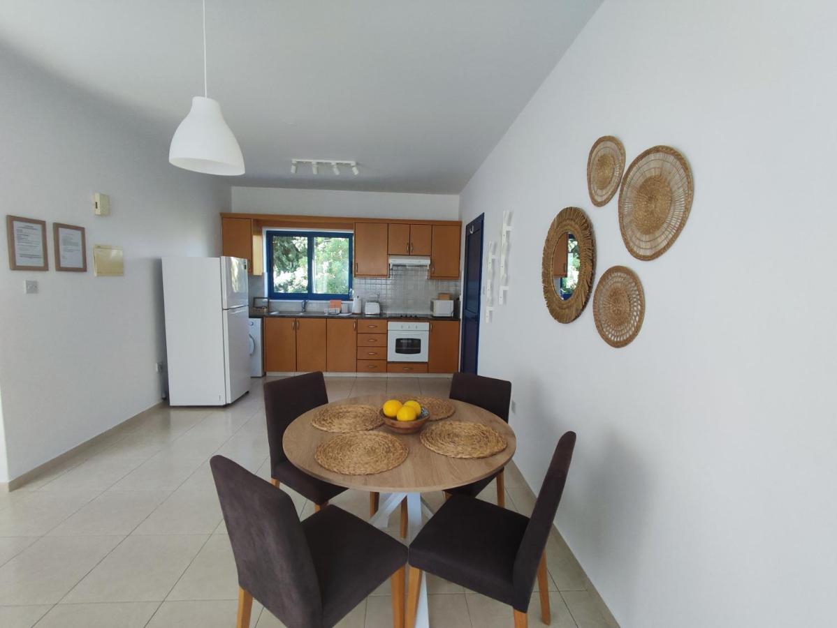 Ferienwohnung Marina Gardens Paphos Exterior foto