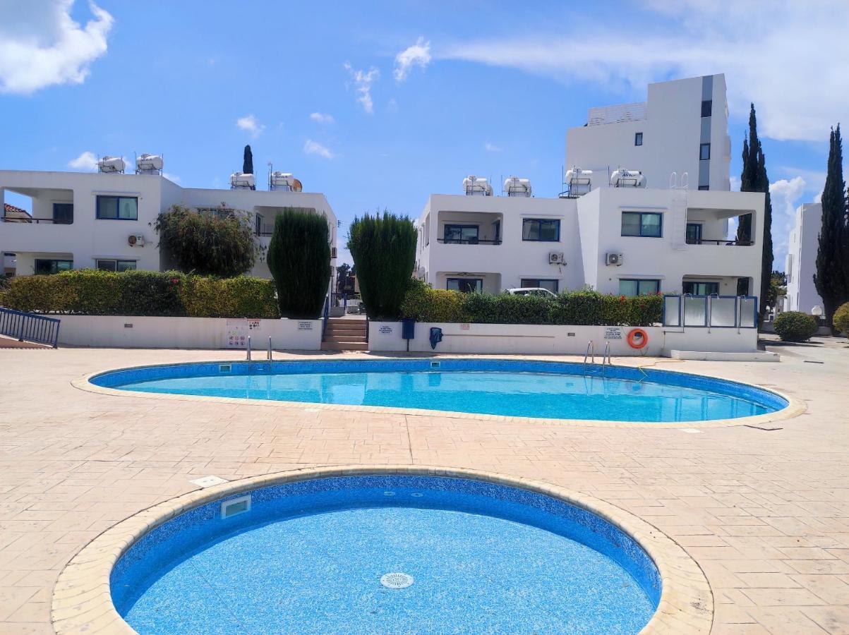 Ferienwohnung Marina Gardens Paphos Exterior foto